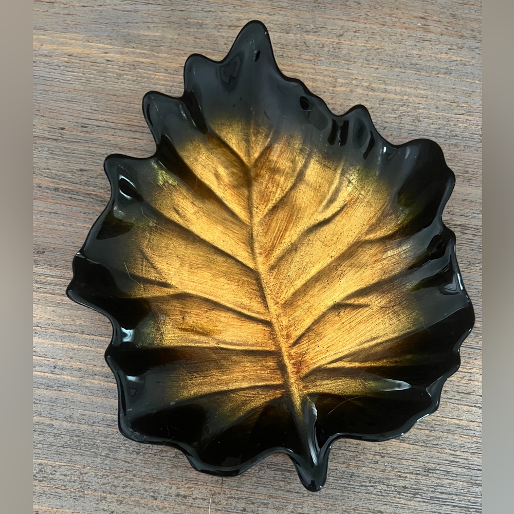 Lovely Gold And Eml.Blk/grn Leaf Plate/Trinket/Vanity Tray-9 1/2” x 8 1/2”